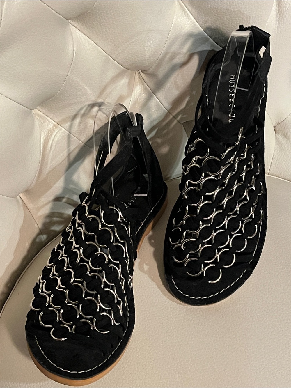 Musse & Cloud Black Suede Gladiator Sandals with Silver Chain Links Beautiful - Picture 2 of 11